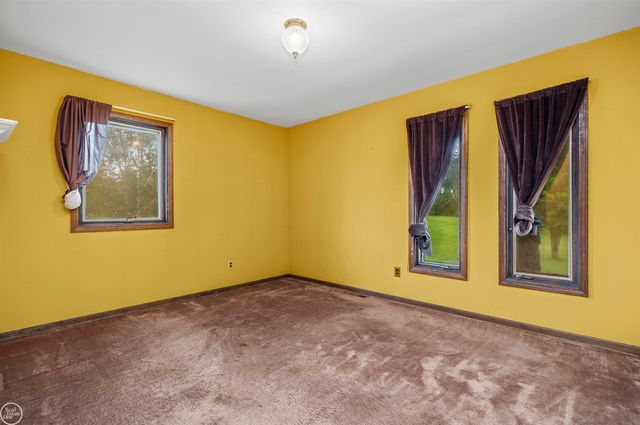 238 Parkwood Drive, Metamora, MI 48455