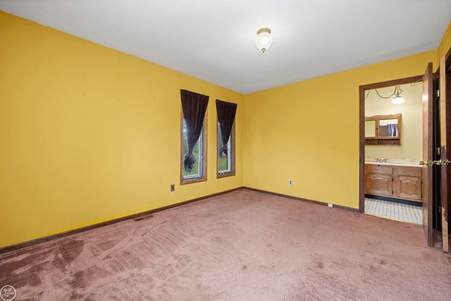 238 Parkwood Drive, Metamora, MI 48455