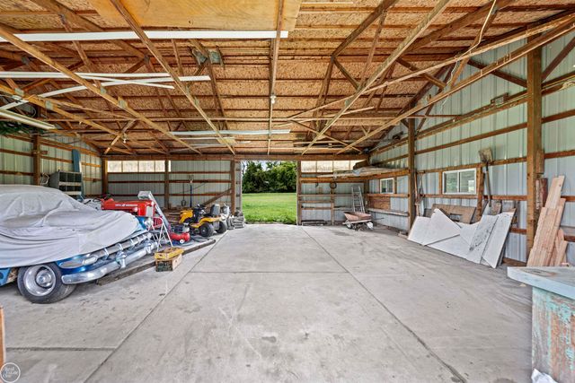 238 Parkwood Drive, Metamora, MI 48455
