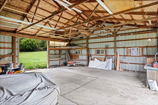 238 Parkwood Drive, Metamora, MI 48455