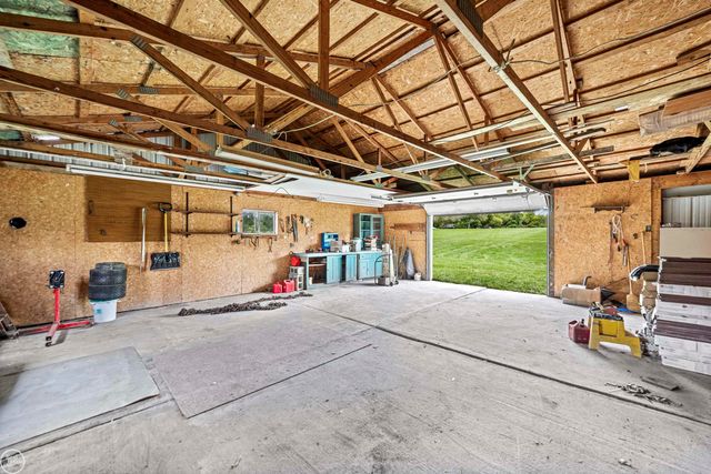 238 Parkwood Drive, Metamora, MI 48455