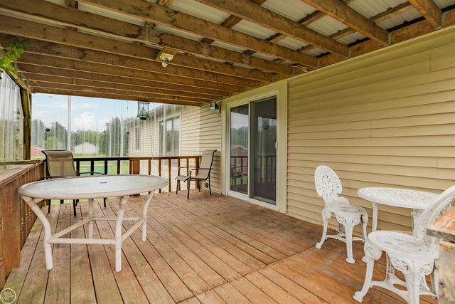 238 Parkwood Drive, Metamora, MI 48455