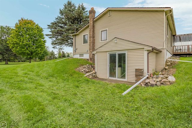 238 Parkwood Drive, Metamora, MI 48455