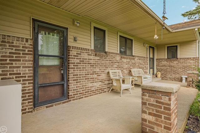 238 Parkwood Drive, Metamora, MI 48455