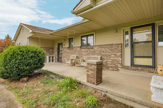 238 Parkwood Drive, Metamora, MI 48455