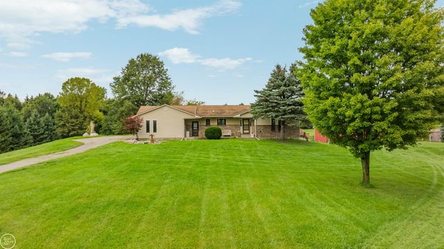 238 Parkwood Drive, Metamora, MI 48455
