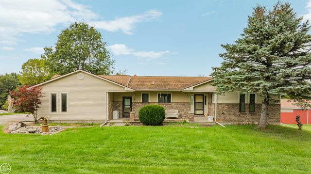 238 Parkwood Drive, Metamora, MI 48455