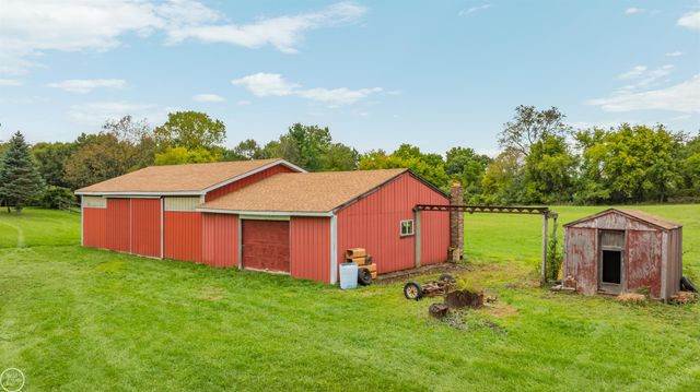 238 Parkwood Drive, Metamora, MI 48455