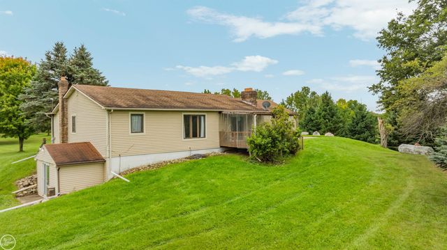 238 Parkwood Drive, Metamora, MI 48455