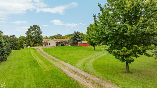 238 Parkwood Drive, Metamora, MI 48455