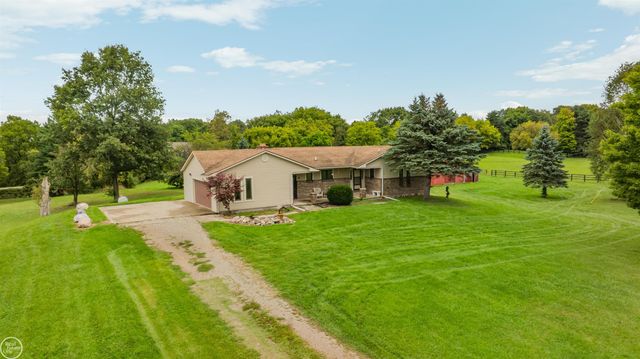 238 Parkwood Drive, Metamora, MI 48455