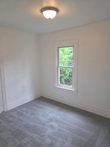 57 Richton Street, Highland Park City, MI 48203