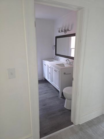 57 Richton Street, Highland Park City, MI 48203
