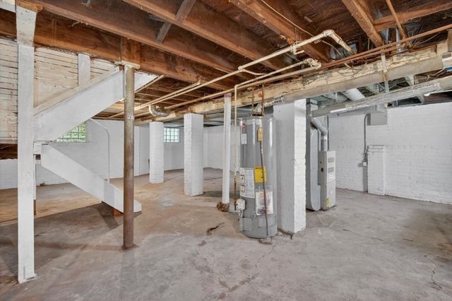 57 Richton Street, Highland Park City, MI 48203