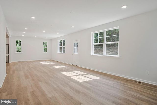 1235 SPRUCE AVE, Shady Side, MD 20764