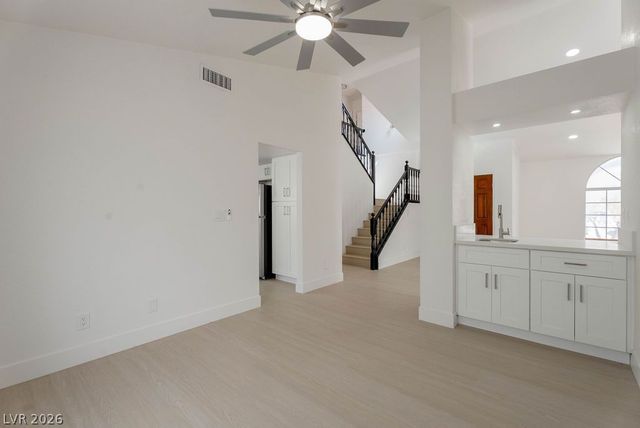 2118 Fountain Springs Drive, Henderson, NV 89074