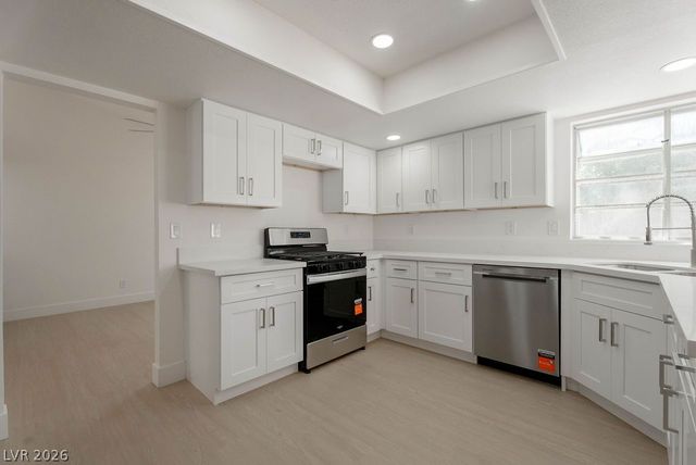 2118 Fountain Springs Drive, Henderson, NV 89074