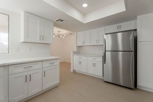 2118 Fountain Springs Drive, Henderson, NV 89074