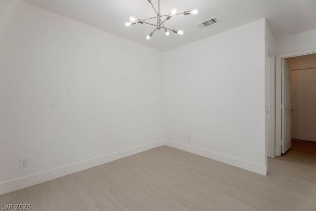 2118 Fountain Springs Drive, Henderson, NV 89074