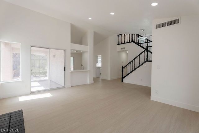 2118 Fountain Springs Drive, Henderson, NV 89074