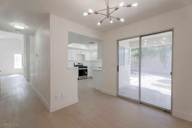 2118 Fountain Springs Drive, Henderson, NV 89074