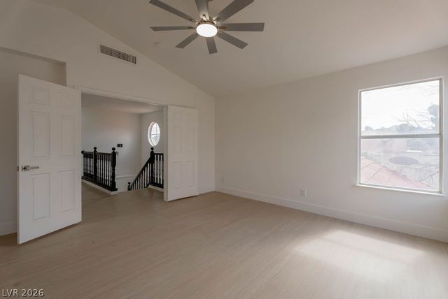 2118 Fountain Springs Drive, Henderson, NV 89074