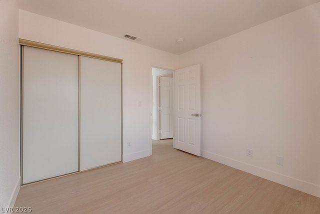 2118 Fountain Springs Drive, Henderson, NV 89074