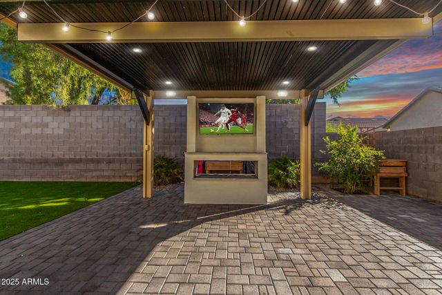 1909 S 80TH Avenue, Phoenix, AZ 85043