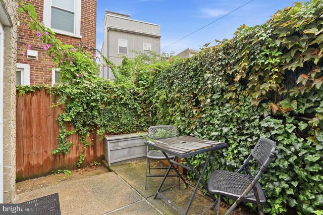 2207 MEMPHIS ST, Philadelphia, PA 19125