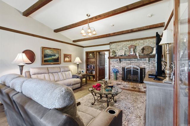 393 Brown Lane, Benton, AR 72019