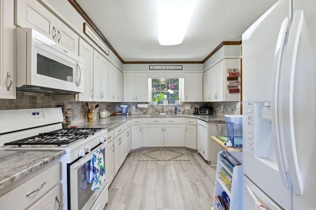 393 Brown Lane, Benton, AR 72019