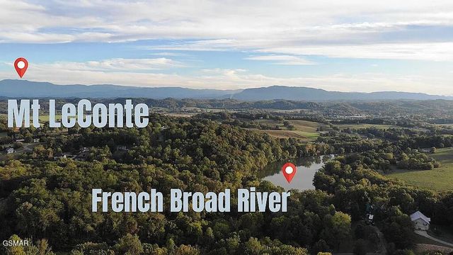 53 Kenneth Overlook, Kodak, TN 37764