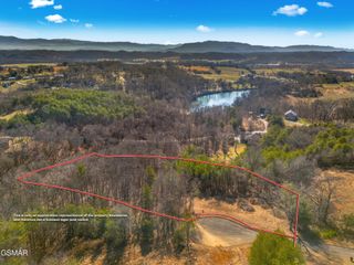 53 Kenneth Overlook, Kodak, TN 37764