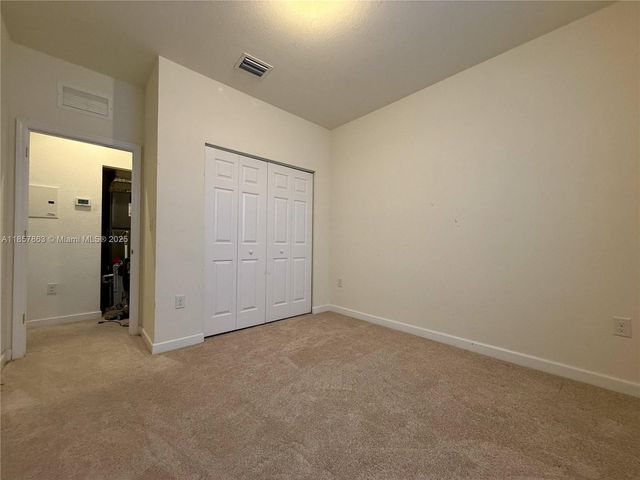 698 SE 34th Ter, Homestead, FL 33033