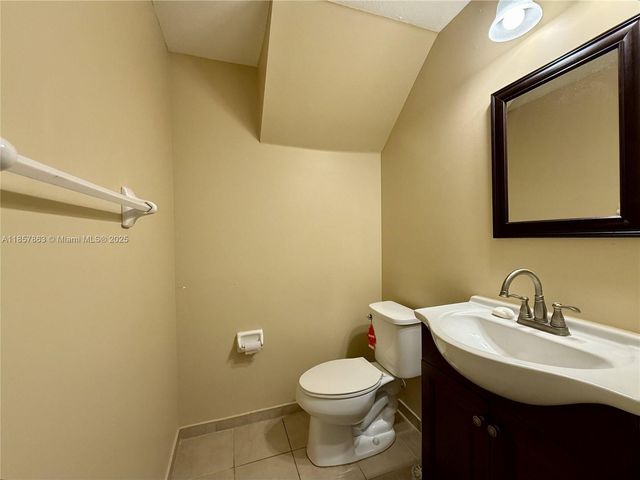 698 SE 34th Ter, Homestead, FL 33033