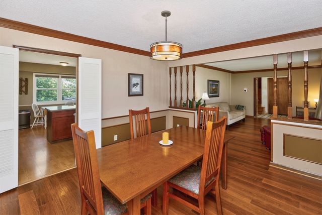 1572 NW 109th Street, Clive, IA 50325