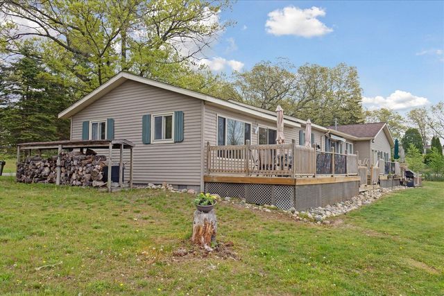 11361 W Cannonsville Road, Trufant, MI 49347