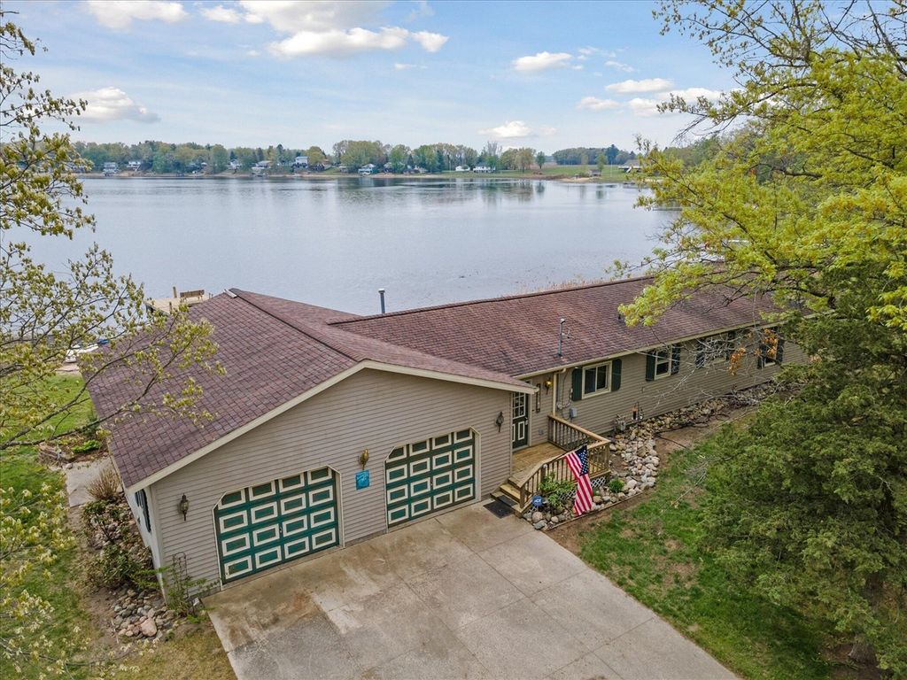 11361 W Cannonsville Road, Trufant, MI 49347