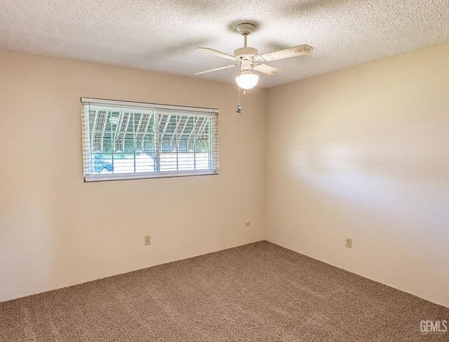 2804 Stanyan Court, Bakersfield, CA 93309