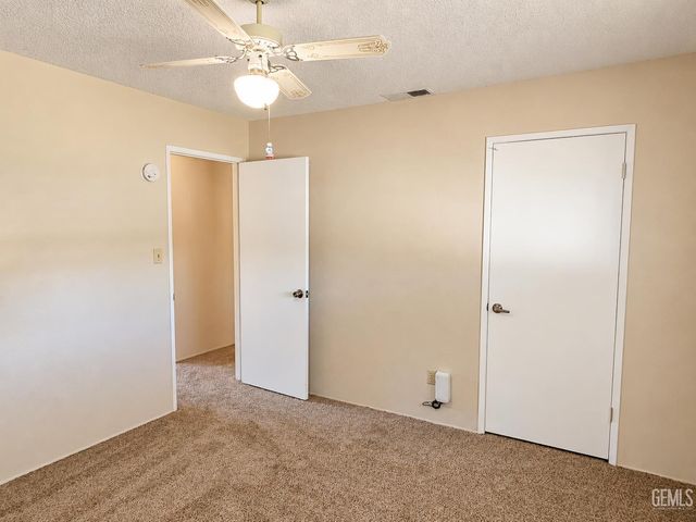 2804 Stanyan Court, Bakersfield, CA 93309