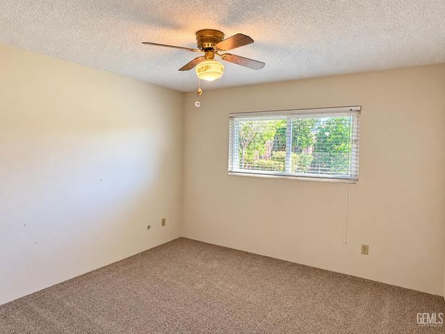 2804 Stanyan Court, Bakersfield, CA 93309