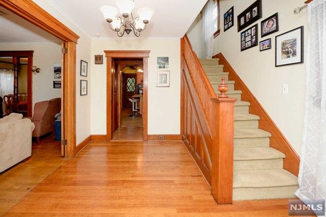 38 Elberon Avenue, Hawthorne, NJ 07506