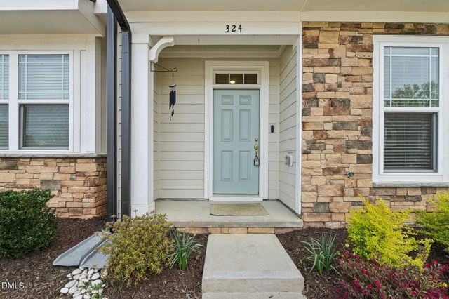 324 Old Grove Ln, Apex, NC 27502