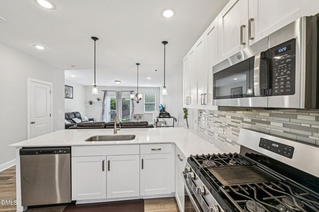 324 Old Grove Ln, Apex, NC 27502