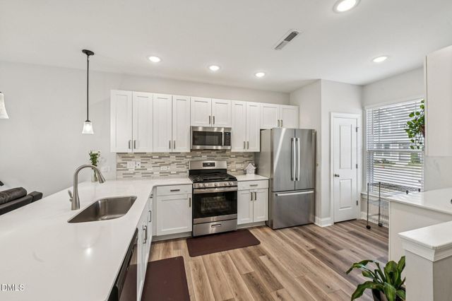 324 Old Grove Ln, Apex, NC 27502