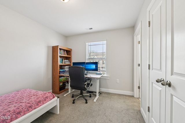 324 Old Grove Ln, Apex, NC 27502