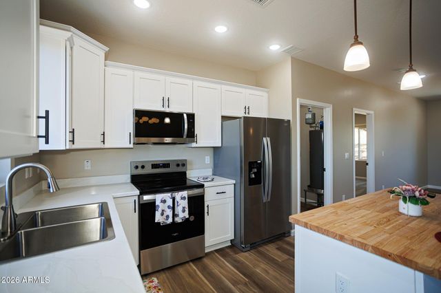 4655 E KERRY Drive, Rimrock, AZ 86335