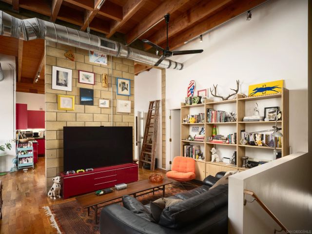 2202 30th St, San Diego, CA 92104