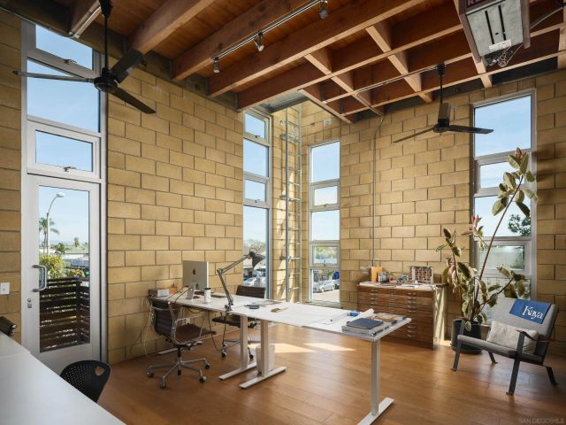 2202 30th St, San Diego, CA 92104