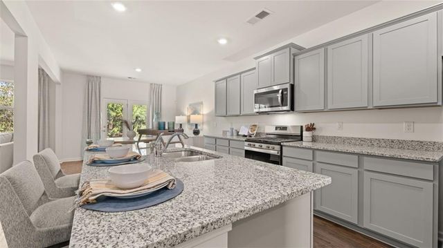 76 Weymouth Drive, Locust Grove, GA 30248